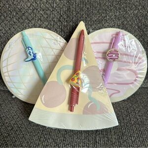 NEW! room essentials Notepads with black ink pens , set of 3